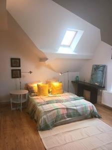 Postel nebo postele na pokoji v ubytování Rhotels