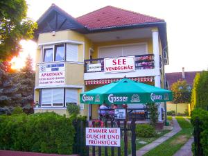 Budova, v ktorej sa ubytovanie bed & breakfast nachádza