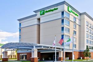 ウィンターヘイブンにあるHoliday Inn Winter Haven by IHGのヒルトン ガーデン イン ナイアガラ フォールズ