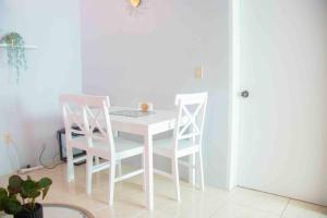 Φωτογραφία από το άλμπουμ του Apt 2 Stylish 2 bed cosy and comfortable σε Belmont