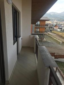Balcone o terrazza di House Near Forest