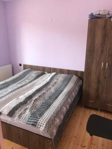 Letto o letti in una camera di House Near Forest