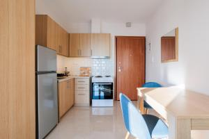 Kuchyňa alebo kuchynka v ubytovaní Georgia seaview apartments Α2