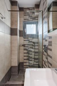 Kúpeľňa v ubytovaní Georgia seaview apartments Α2