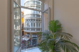 Fotografia z galérie ubytovania Luminoso apartamento de dos habitaciones con vistas a las Catedral v destinácii Málaga