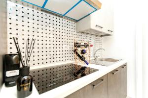 A kitchen or kitchenette at Navona Artist 10 APT