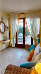 A seating area at Villa Marea