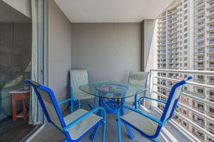 1508 North Hampton Kingston Plantation condo的阳台或露台