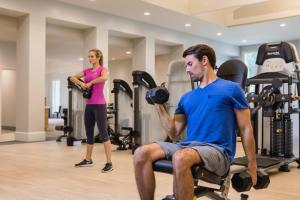 1508 North Hampton Kingston Plantation condo的健身中心和/或健身设施