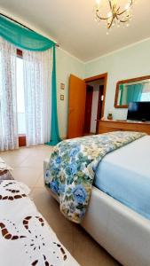 A bed or beds in a room at Villa Marea