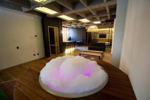 Fotografie z fotogalerie ubytování Deluxe Man cave with jacuzzy v destinaci Envigado