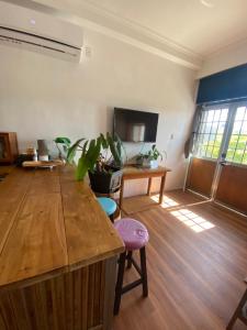 A television and/or entertainment centre at Kenting Little House