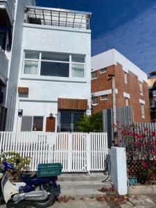 The building in which the homestay is located