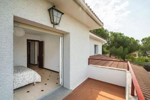 A balcony or terrace at Casa Hortensia. Barbacoa en Robledo de Chavela