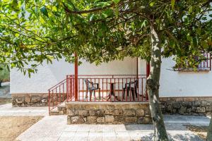 A balcony or terrace at Casa Hortensia. Barbacoa en Robledo de Chavela