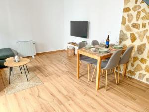 TV a/nebo společenská místnost v ubytování Casa La Buganvilla