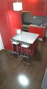 A kitchen or kitchenette at Ático,loft ,duplex
