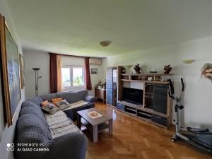 Posedenie v ubytovaní Apartmani Jole
