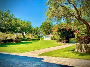 Zahrada ubytování Villa Hylas Luxury Bed & Breakfast Kilada
