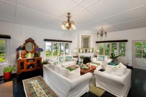Istumisnurk majutusasutuses Highgrove Estate By Ishq