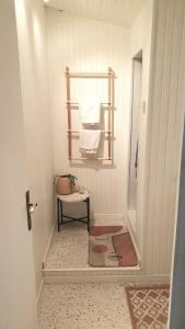 Fotografia z galérie ubytovania Petite chambre coquette v destinácii Cellettes
