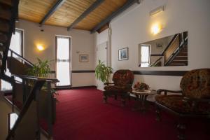 A seating area at Hotel Villa Ines