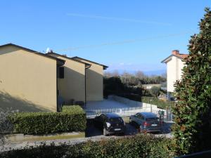 The building in which the holiday home is located