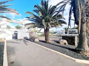 Foto sihtkohas Costa Teguise asuva majutusasutuse Playa Bastian first line of the sea galeriist