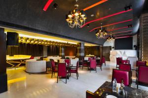 Posezení v ubytování Udman Hotel Chhattarpur
