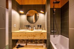 Ένα μπάνιο στο MAD Mount Hotel & Spa