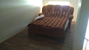 a bedroom with a bed in a room at APARTMENT IN BALTI LIB HOUSE in Bălţi