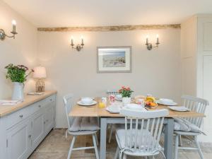 Gallery image of Sweet Pea Cottage in Kingston