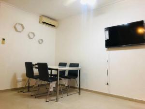 Televiisor ja/või meelelahutuskeskus majutusasutuses Apartment in Bibijagua Beach with pool, Punta Cana