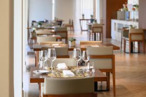 Ресторан / где поесть в Melia Setubal