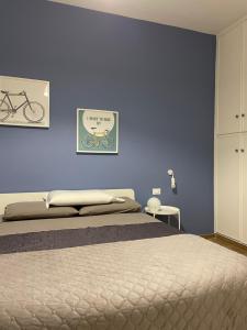 A bed or beds in a room at •TO ROME WITH LOVE•