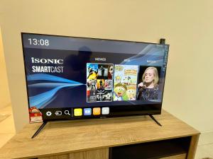 TV a/nebo společenská místnost v ubytování Cozy Suite Studio Meritus Residensi Perai