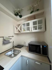 A kitchen or kitchenette at Maison La Balconata