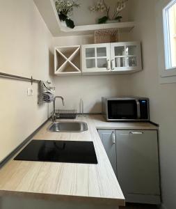 A kitchen or kitchenette at Maison La Balconata