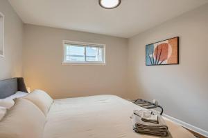 Gallery image of All New - King Memory Foam Beds - 12 Min to DT in Denver