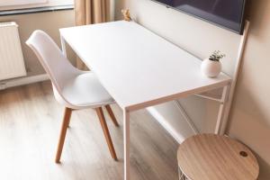 Fotografie z fotogalerie ubytování Koje Zwei I Apartment in Stadtmitte mit Parkplatz v destinaci Bremerhaven