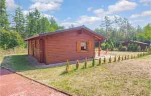 Κήπος έξω από το Amazing Home In Merzalben With Sauna