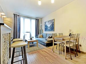 Posedenie v ubytovaní Apartament Kameralny III na Starówce