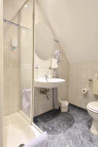 Koupelna v ubytování Hotel Haus Kleimann-Reuer