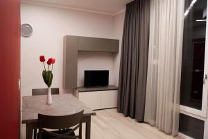 A television and/or entertainment centre at Terranova49