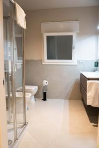 A bathroom at Terranova49