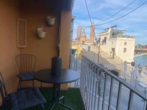 Fotografia z galérie ubytovania apartamento con vistas al rio v destinácii Seville