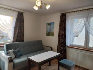 Posedenie v ubytovaní APARTHOTEL Apartamenty KORONA noclegi przy Termach Cieplickich 10proc rabatu do TERM Jelenia Góra Cieplice