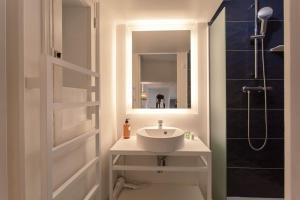 #8 Suite Promenade 1min Beach 2rooms/Parking/Terrace/WIFI
