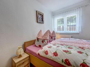 En eller flere senge i et værelse på Karlshagen, Kösters Gartenidyll