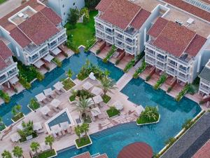A piscina localizada em Lara Barut Collection-Ultra All Inclusive ou nos arredores